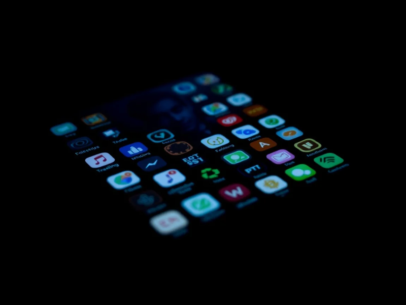 Messenger-Betrug: Neue Welle von Trading- und Love-Scams überflutet WhatsApp und Telegram - Foto: über boerse-global.de