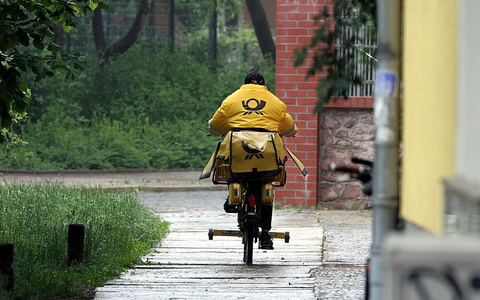 Postbotin (Archiv) - Foto: via dts Nachrichtenagentur