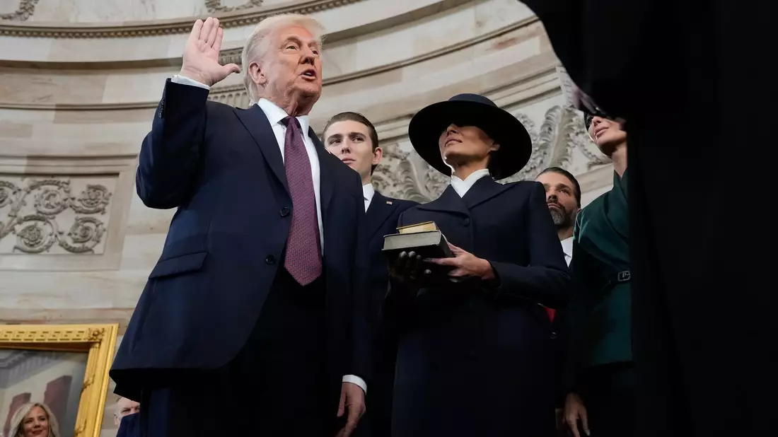 Das erste Jahr seiner zweiten Amtszeit hat Trump hinter sich gebracht. (Archivbild) - Bild: Morry Gash/AP Pool/AP/dpa