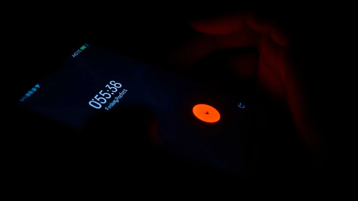 KI-Betrug: Neue Welle von Schockanrufen und Fake-SMS überrollt Deutschland - Foto: über boerse-global.de