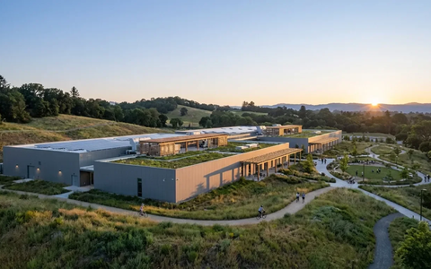 Microsoft setzt mit KI-Infrastruktur neue soziale Standards - Foto: über boerse-global.de