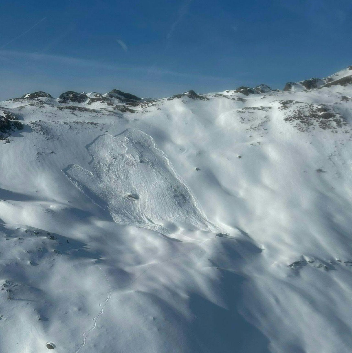 Im Raum Bad Hofgastein gab es einen Lawinenabgang - eine Frau starb in den Schneemassen.  - Foto: Unbekannt/BERGRETTUNG SALZBURG/APA/dpa