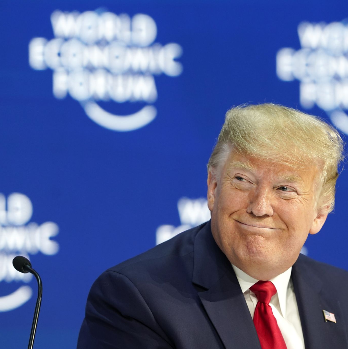 Trump schimpft über die Globalisierung. Aber er scheint sich in Davos wohlzufühlen: Als US-Präsident nimmt er bereits zum dritten Mal persönlich teil. (Archivbild) - Foto: Gian Ehrenzeller/KEYSTONE/dpa