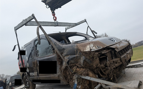 POL-PDLD: Trunkenheitsfahrt endet mit Verkehrsunfall - Foto: presseportal.de