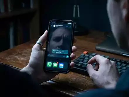 WhatsApp-Betrug: „Hi Mum“-Masche nutzt Elternsorgen aus - Foto: über boerse-global.de