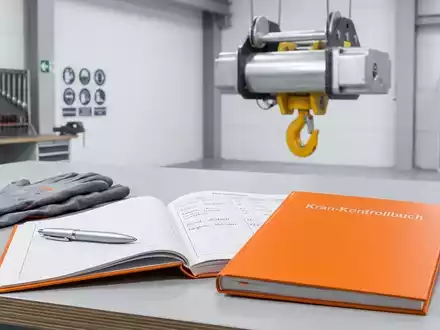 DGUV führt neues Kran-Kontrollbuch ein - Foto: über boerse-global.de