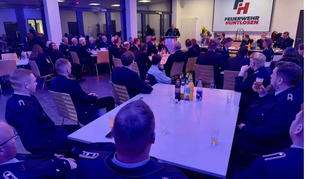 FW-OLL: Generalversammlung der Feuerwehr Huntlosen - Bild: presseportal.de