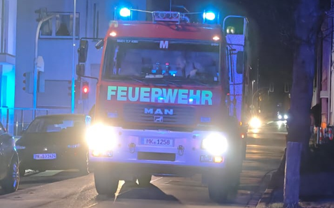 FW Menden: Holzkohlegrill sorgt für Feuerwehreinsatz - Foto: presseportal.de