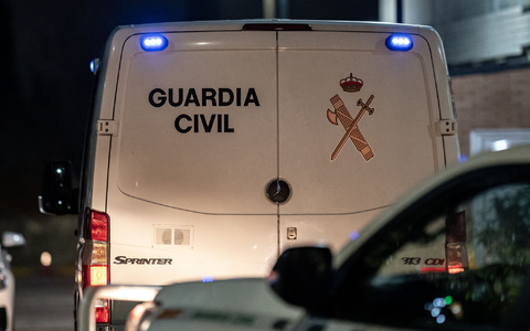 Die Polizeieinheit Guardia Civil hilft bei den Rettungsarbeiten. (Archivfoto) - Foto: Diego Radamés/EUROPA PRESS/dpa