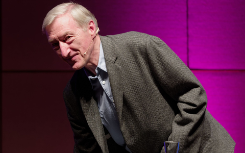 Julian Barnes nimmt Abschied - er hat seinen letzten Roman veröffentlicht. (Archivbild) - Foto: Henning Kaiser/dpa Julian Barnes nimmt Abschied - er hat seinen letzten Roman veröffentlicht. (Archivbild) - Foto: Henning Kaiser/dpa