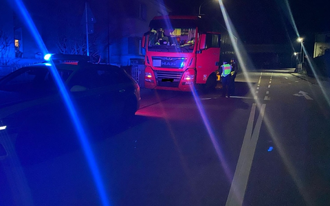 POL-PDLD: B10/LD-Godramstein - Überwachung Nachtfahrverbot - Foto: presseportal.de