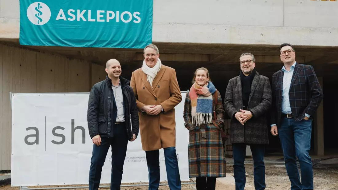 Ministerpräsident besucht Asklepios Südpfalzkliniken - zehn Millionen Euro Fördermittel für Neubau übergeben - Bild: presseportal.de