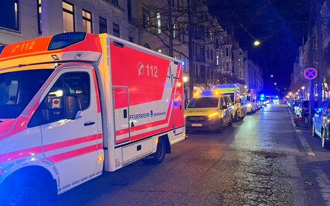 FW Bremerhaven: CO-Alarm in Mehrfamilienhaus - 17 Personen evakuiert - Foto: presseportal.de
