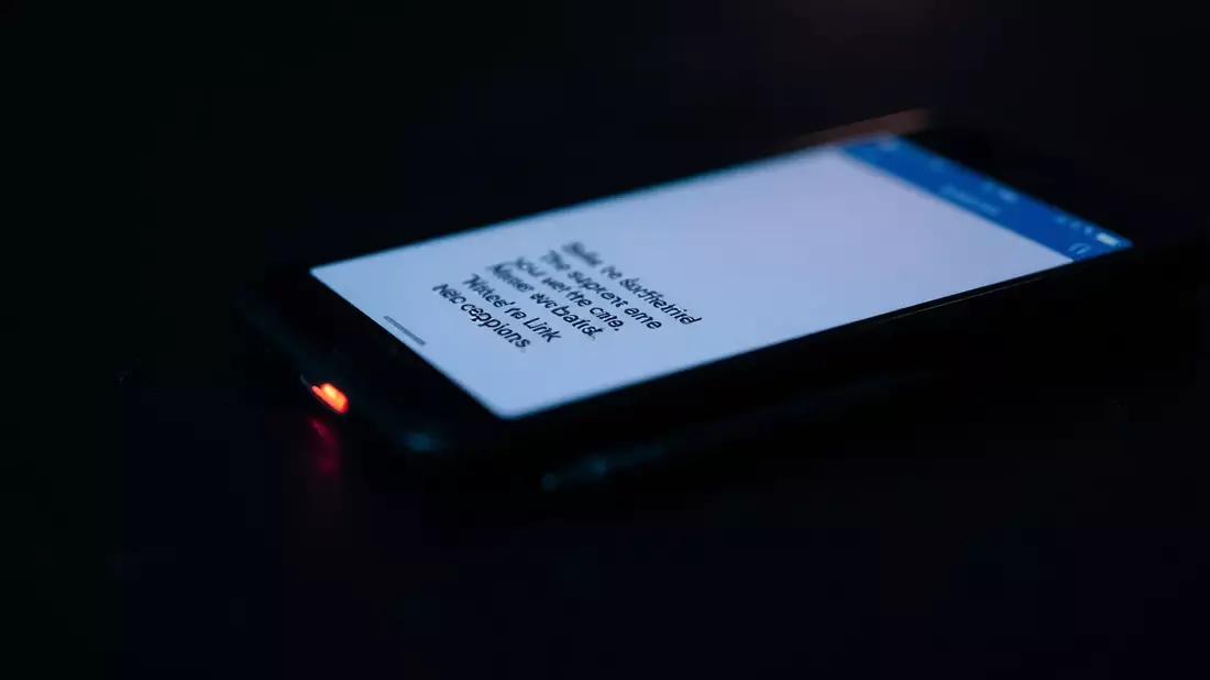 PayPal-Nutzer im Visier: Neue Smishing-Welle überflutet Deutschland - Bild: über boerse-global.de