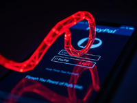 PayPal: Verbraucherschützer warnen vor akuter Phishing-Welle - Foto: über boerse-global.de