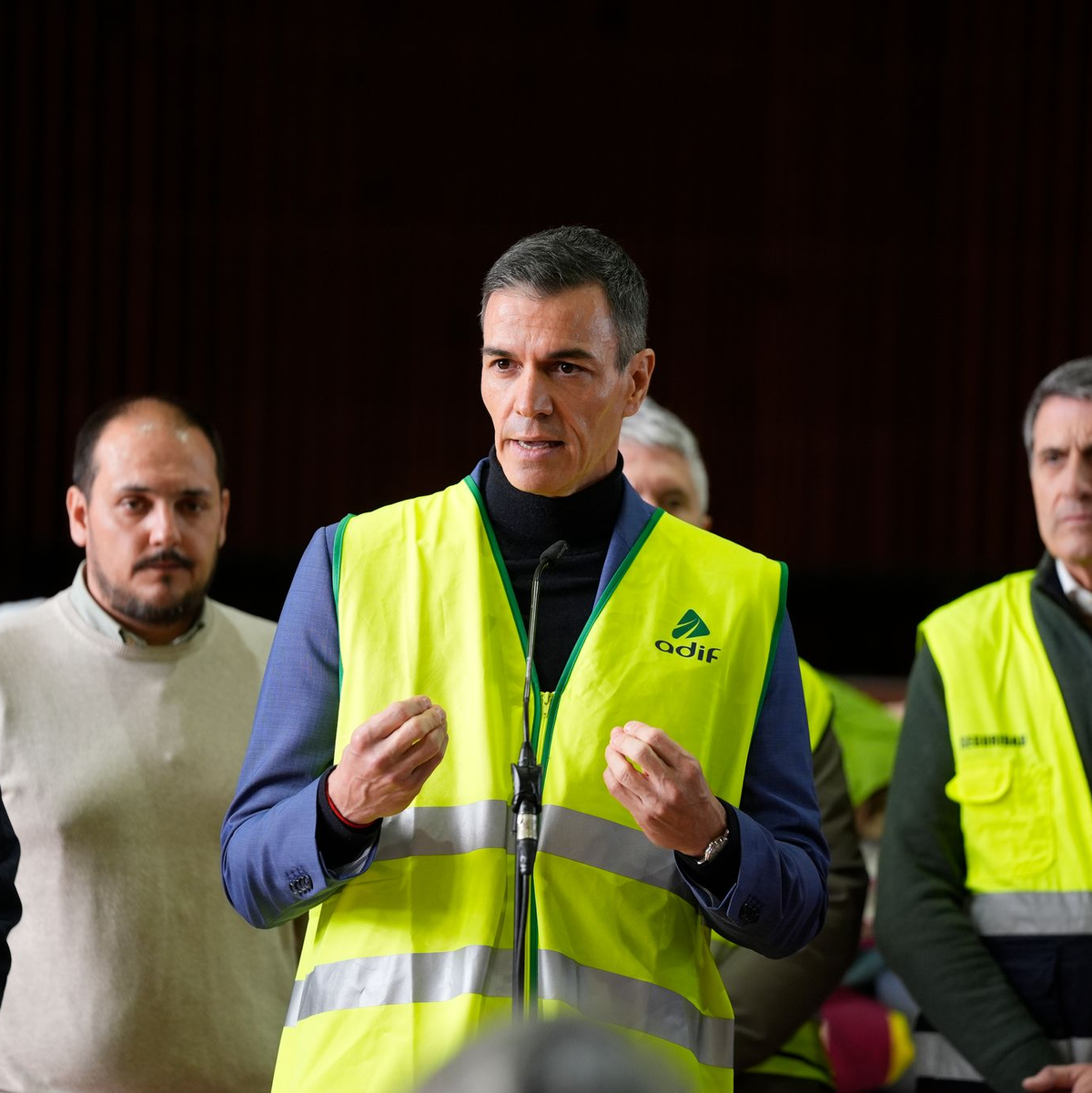 Sánchez rief eine dreitägige Staatstrauer aus. - Foto: Joaquin Corchero/EUROPA PRESS/dpa