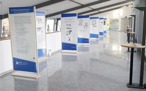 POL-OH: Ausstellungseröffnung im Polizeipräsidium Osthessen: Ja, DAS ist Antisemitismus! Jüdische Erfahrungen in Hessen - Foto: presseportal.de