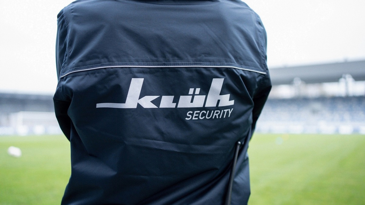 Seit zehn Jahren am Ball / Klüh Security sichert auch künftig die Heimspiele des VfL Bochum 1848 ab - Foto: presseportal.de