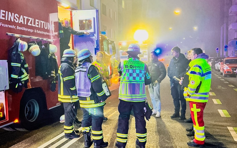 FW Pforzheim: Brand in einer Lackiererei - Foto: presseportal.de