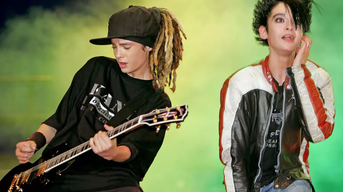 Am 15. August 2005 veröffentlichte die Magdeburger Rockband Tokio Hotel mit den Kaulitz-Zwillingen in der Frontreihe ihre erste Single «Durch den Monsun». - Bild: Andreas Lander/dpa-Zentralbild/dpa