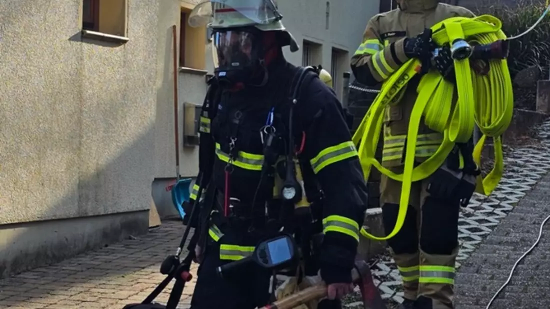 FW Königswinter: Feuer in Küche schnell gelöscht - Bild: presseportal.de