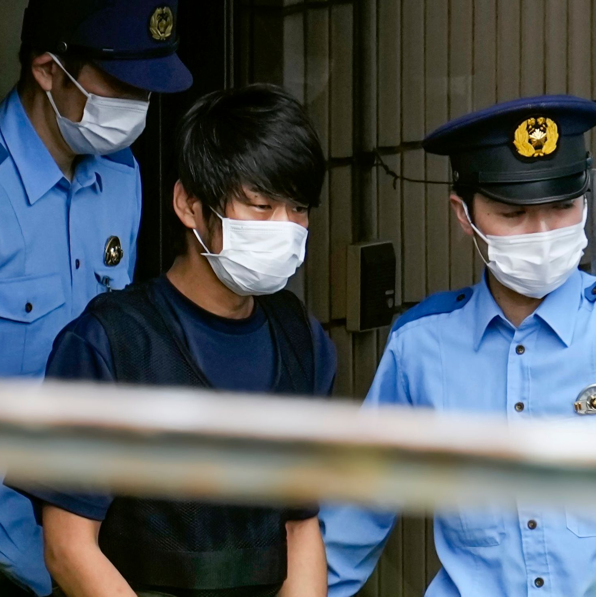 Yamagami hat gestanden, Abe mit einer selbstgebauten Schusswaffe während einer Wahlkampfrede erschossen zu haben. (Archivbild) - Foto: Nobuki Ito/Kyodo News/AP/dpa
