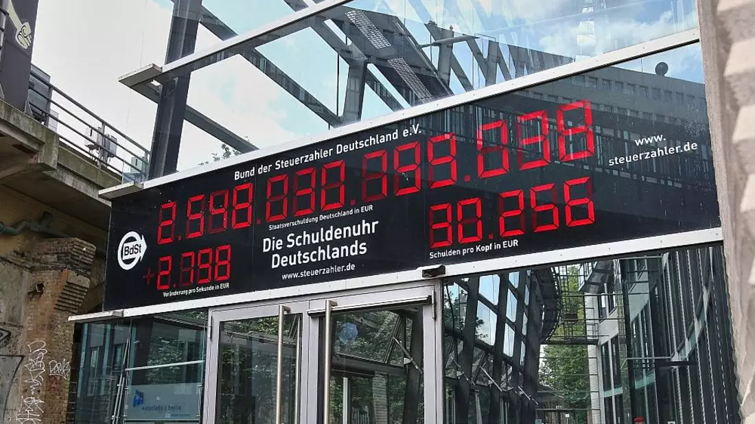 Schuldenuhr (Archiv) - Bild: via dts Nachrichtenagentur