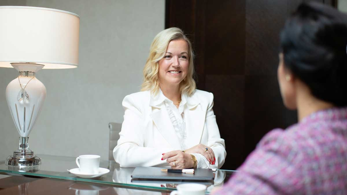 Wenn Vermögen, Kinder und Karriere auf dem Spiel stehen: Familienanwältin Martina Ammon handelt, bevor der Rosenkrieg beginnt - Foto: presseportal.de