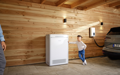 SENEC startet prognosebasiertes Laden: intelligente Steuerung des Heimspeichers senkt Stromkosten - Foto: presseportal.de