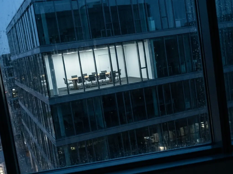 Verdachtskündigung: Urlaubszeit schützt nicht mehr vor fristgerechter Anhörung - Foto: über boerse-global.de