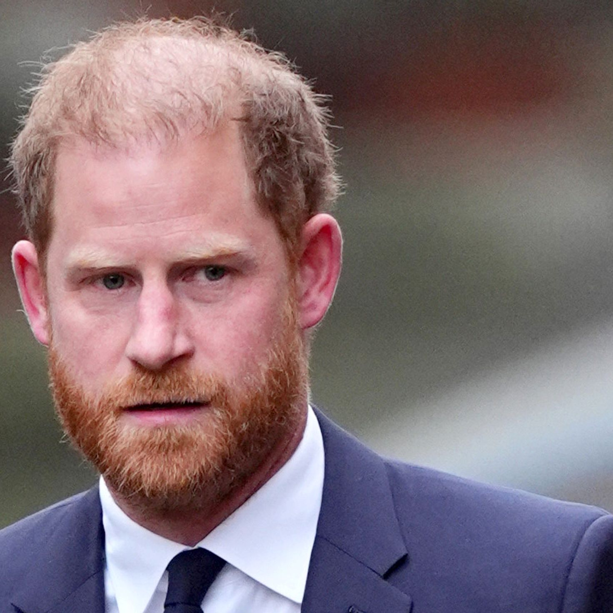 Prinz Harry ist einen Tag früher als erwartet in den Zeugenstand getreten. - Foto: James Manning/PA Wire/dpa