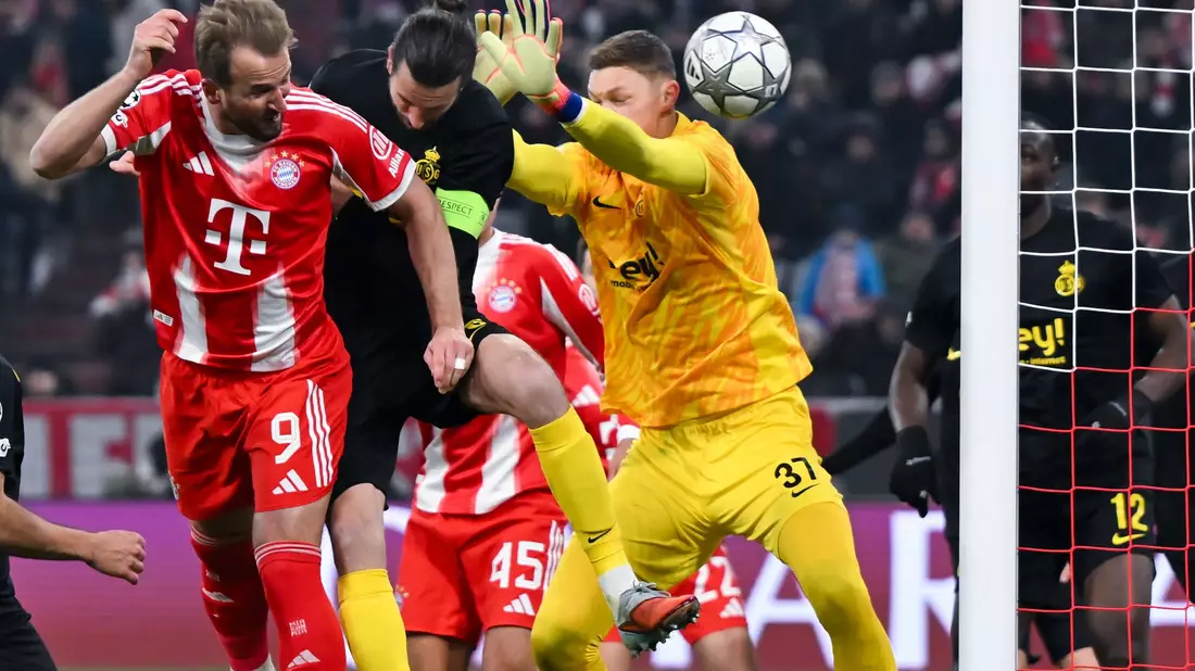 Jamal Musiala freut sich über seine Rückkehr in der Champions League - auch wenn es bei einem Bankplatz blieb. - Bild: Sven Hoppe/dpa