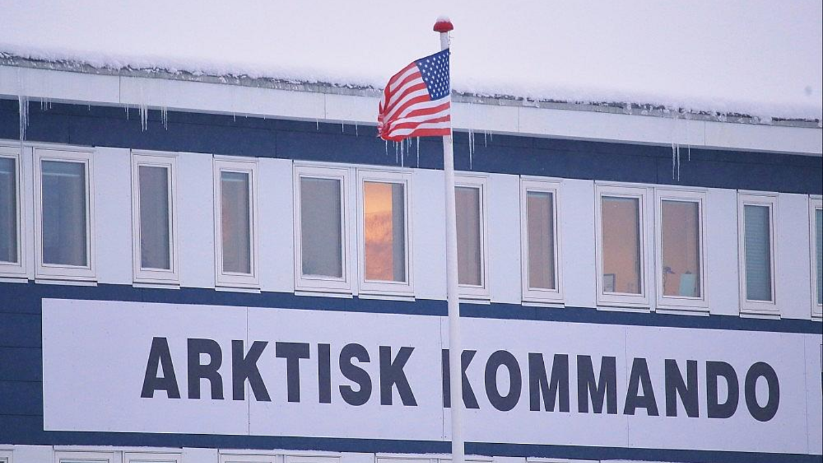 US-Fahne am Hauptquartier des Arktisk Kommando auf Grönland - Foto: via dts Nachrichtenagentur