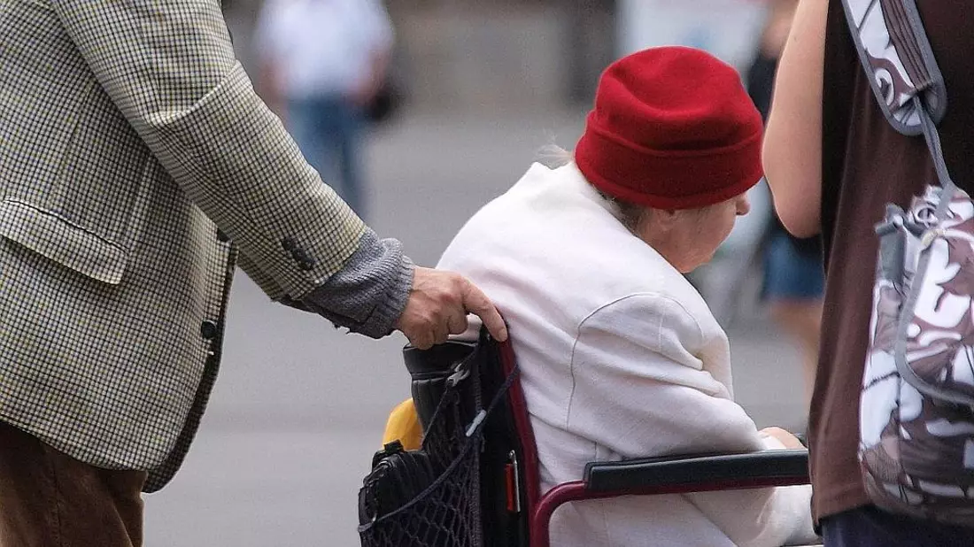 Seniorin im Rollstuhl (Archiv) - Bild: via dts Nachrichtenagentur