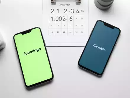 Duolingo und ClevNote setzen auf unterschiedliche Strategien - Foto: über boerse-global.de