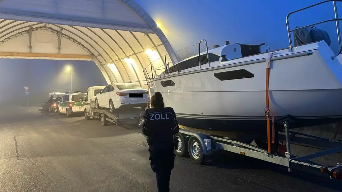 HZA-UL: Zöllner versteuern Segelyacht und Wohnmobil - Bild: presseportal.de