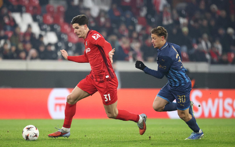 Zahlreiche Polizisten waren rund um die Partie in Freiburg im Einsatz. - Foto: Philipp von Ditfurth/dpa Zahlreiche Polizisten waren rund um die Partie in Freiburg im Einsatz. - Foto: Philipp von Ditfurth/dpa