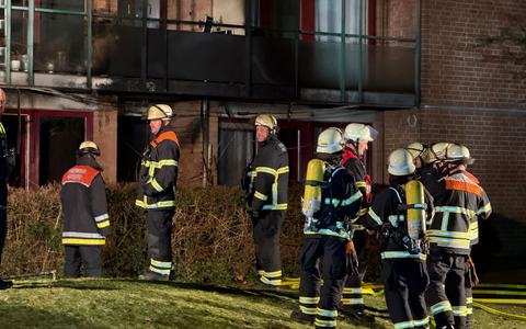 Bei dem Brand in einem Hamburger Pflegeheim kam für einen Mann jede Hilfe zu spät.  - Foto: Domenic Schmidt/NEWS5/dpa