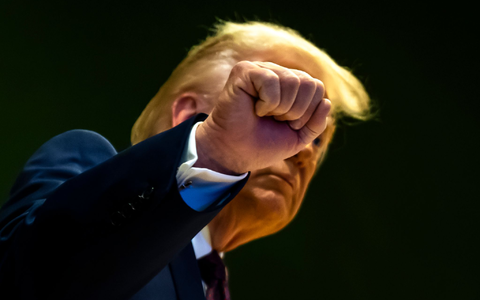 Die USA beobachten die Geschehnisse im Iran genau - sagt US-Präsident Donald Trump.  - Foto: Laurent Gillieron/KEYSTONE/dpa