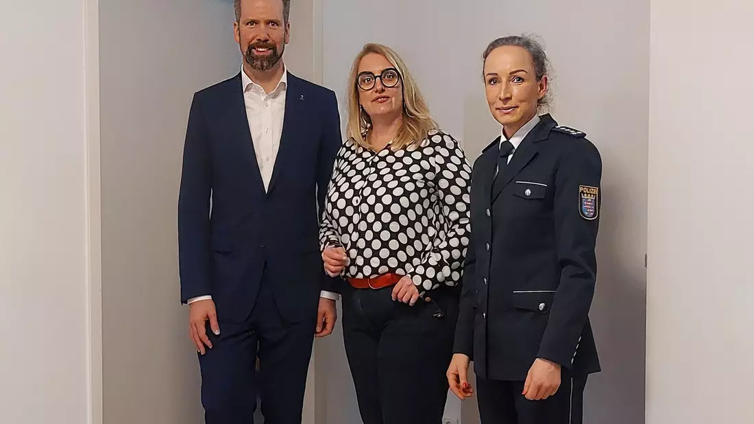 Mittelhessen: WETTERAUKREIS: + Spendenübergabe des Polizeipräsidiums Mittelhessen an Haus Atemzeit + - Bild: presseportal.de