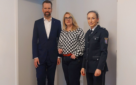Mittelhessen: WETTERAUKREIS: + Spendenübergabe des Polizeipräsidiums Mittelhessen an Haus Atemzeit + - Foto: presseportal.de