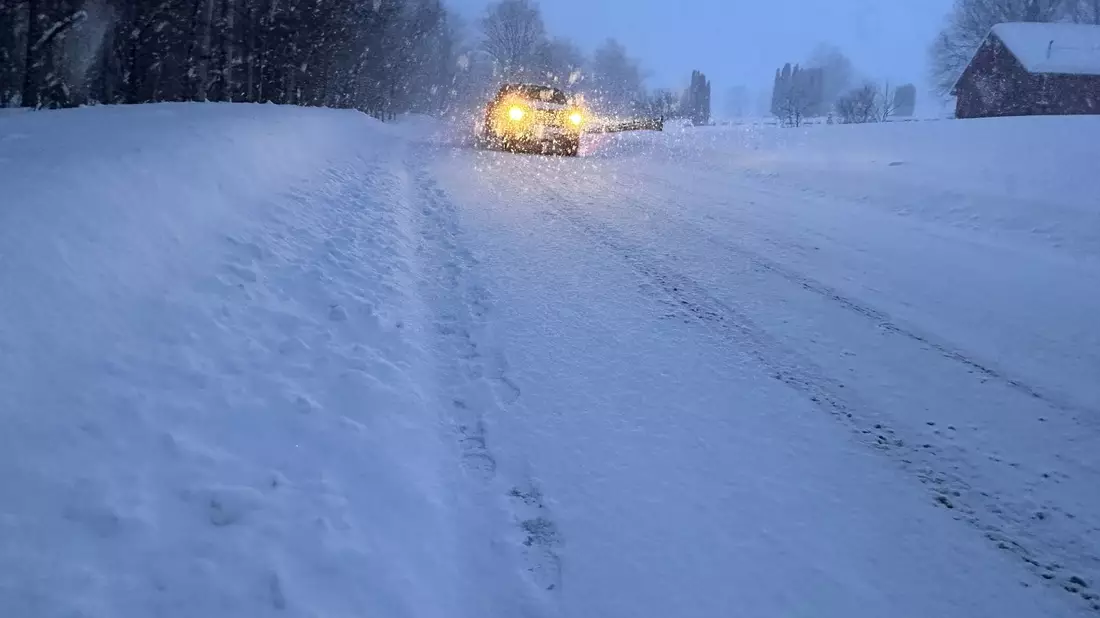 Es werden massive Schneefälle erwartet. - Bild: Cara Anna/AP/dpa
