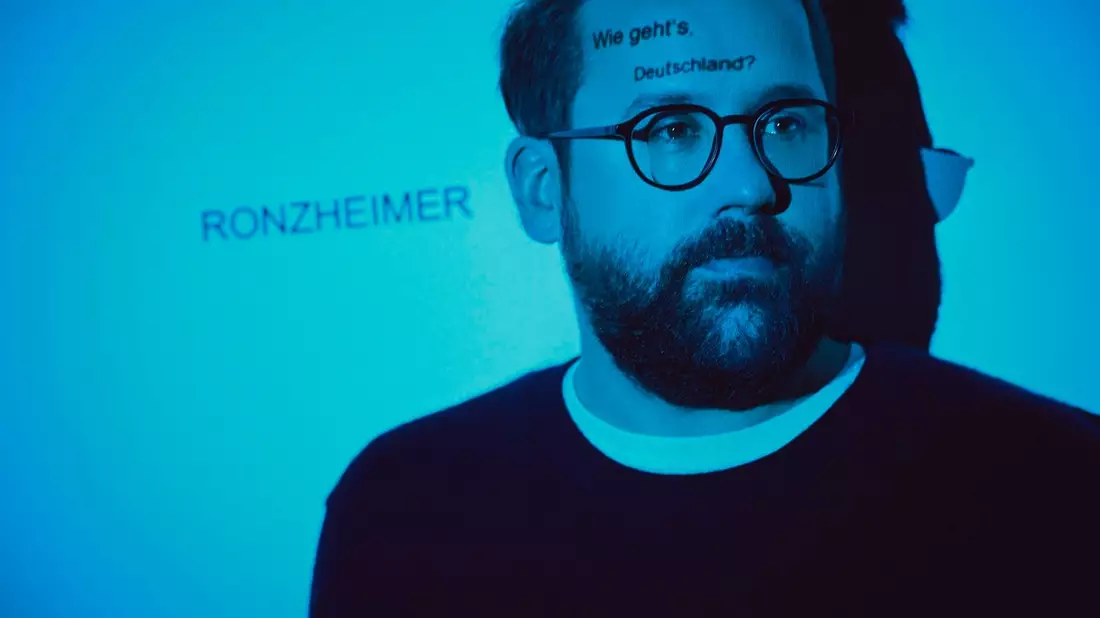 Paul Ronzheimer RONZHEIMER - Wie geht's, Deutschland? - Bild: Joyn/Christoph Köstlin, presseportal.de