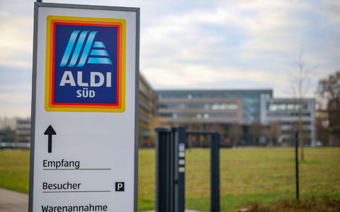 Aldi Süd beschäftigt 50.000 Menschen in Deutschland. - Foto: Christoph Reichwein/dpa