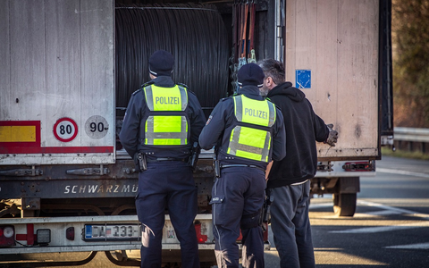 POL-UN: Fröndenberg - Sondereinsatz Schwerlastkontrollen und Sozialvorschriften - Foto: presseportal.de