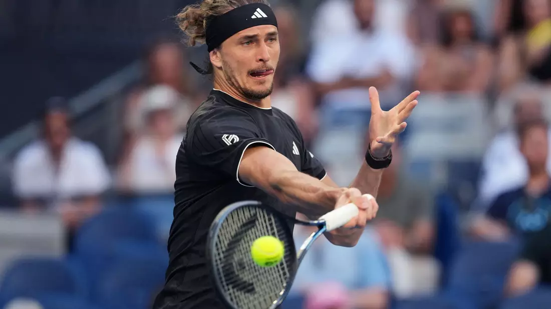 Alexander Zverev steht bei den Australian Open im Achtelfinale. - Bild: Aaron Favila/AP/dpa