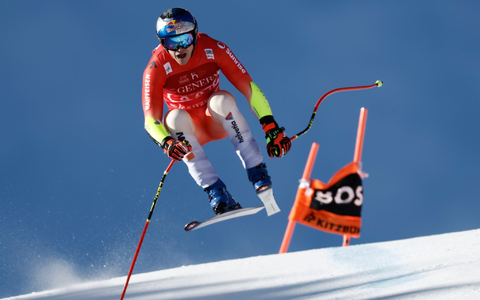 Der Schweizer Marco Odermatt zeigte wieder mal eine famose Fahrt. - Foto: Gabriele Facciotti/AP/dpa
