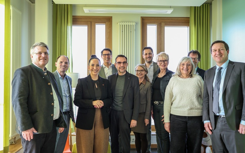 Vorstand der CSU-Landtagsfraktion vor Ort in Unterfranken - Wirtschaft, Trinkwasserversorgung und Soziales im Fokus - Foto: presseportal.de