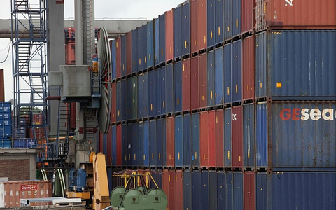 Container (Archiv) - Foto: via dts Nachrichtenagentur