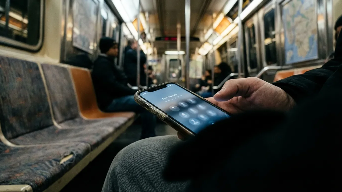 Apples Diebstahl-Schutz macht PIN-Spionen das Leben schwer - Foto: über boerse-global.de